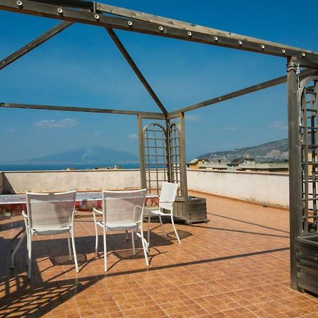 Albatros Sorrento Villa Bagian luar foto