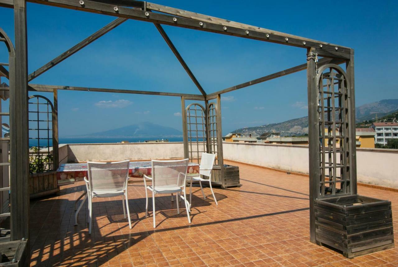 Albatros Sorrento Villa Bagian luar foto